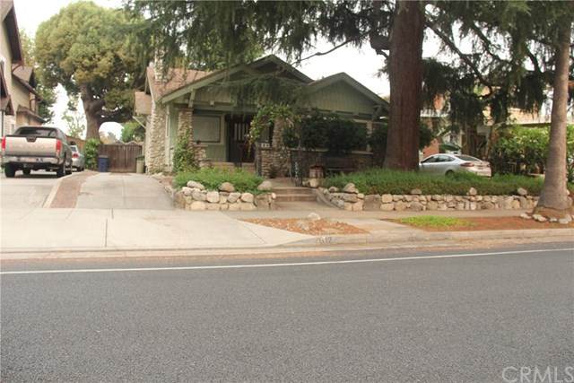612 Bushnell - Photo 1