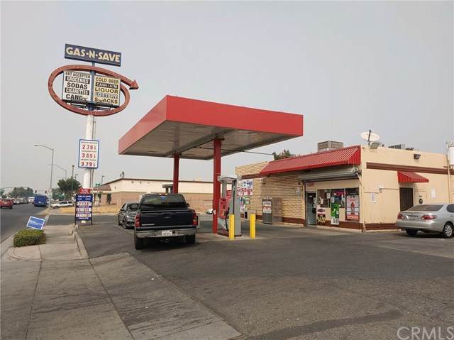 963 16th Street - Photo 1