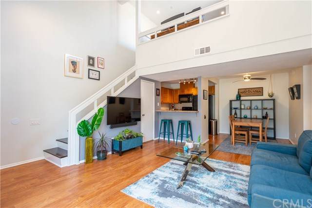 25671 Le Parc - Photo 1