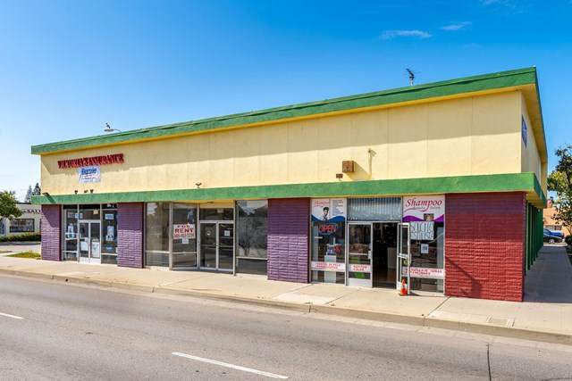 545 Oxnard Boulevard - Photo 1