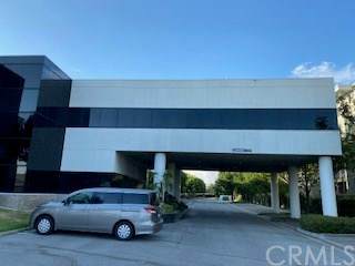 2501 Chapman Ave - Photo 1