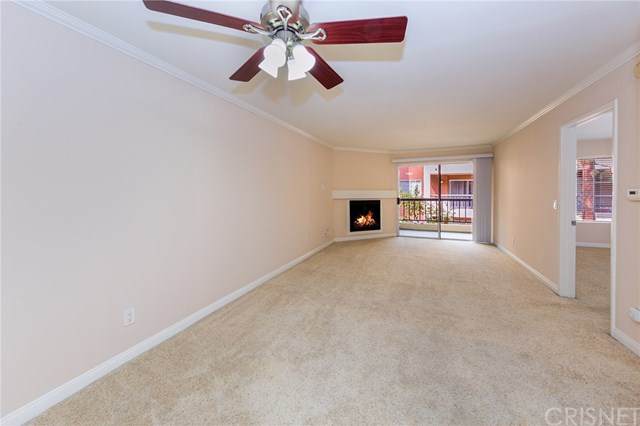 5500 Owensmouth Avenue - Photo 1