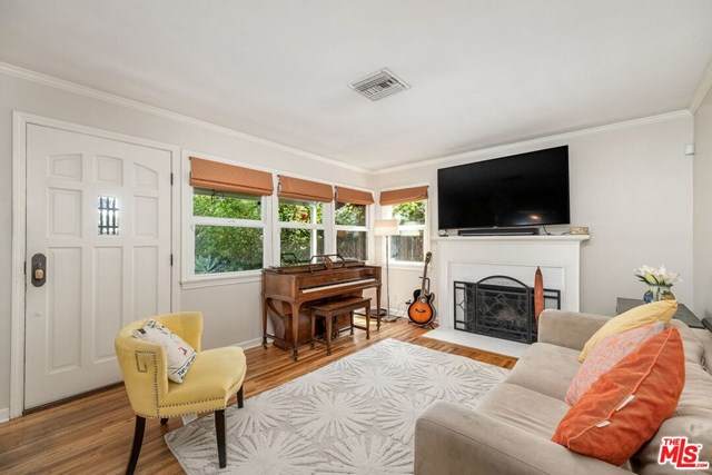 4425 Saint Clair Avenue - Photo 1