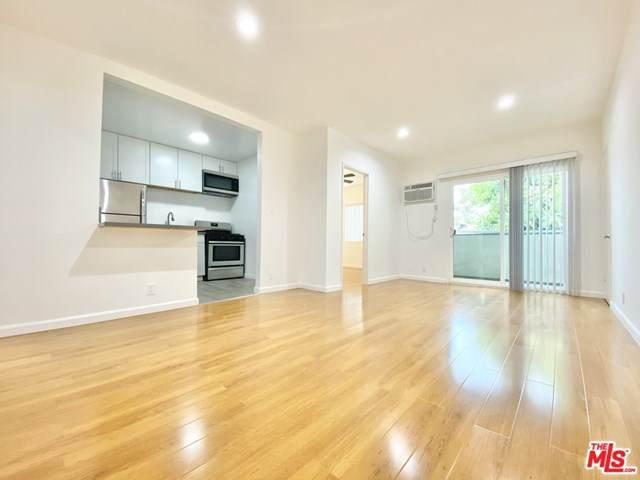 1022 Vista Street - Photo 1