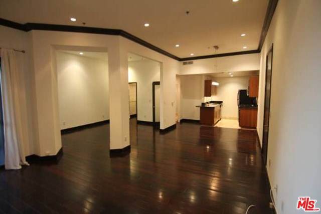 8811 Burton Way - Photo 1