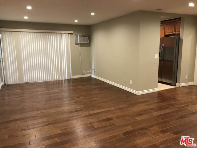 1827 Barrington Avenue - Photo 1