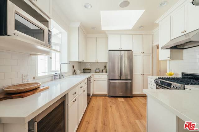 1633 Curson Avenue - Photo 1