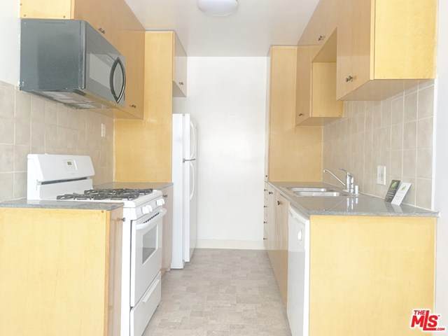 2311 Bentley Avenue - Photo 1
