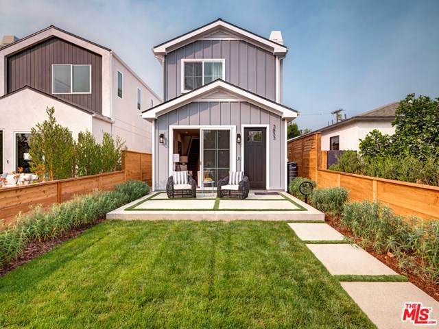 3853 Bledsoe Avenue - Photo 1
