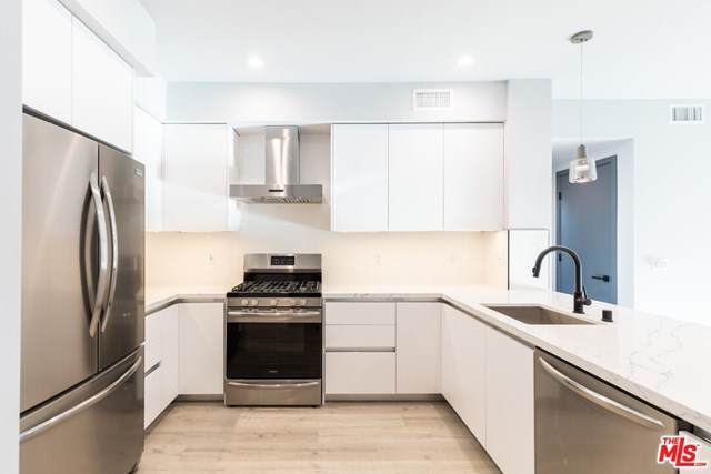 900 Wilcox Avenue - Photo 1