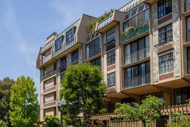 555 Laurel Avenue - Photo 1