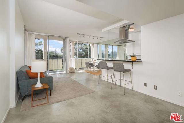 4455 Los Feliz Boulevard - Photo 1