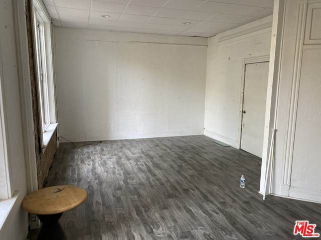 242 1St Street - Photo 1