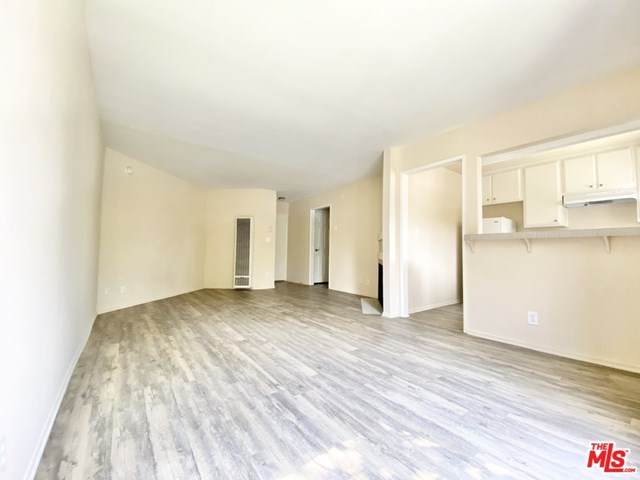 3462 Mentone - Photo 1