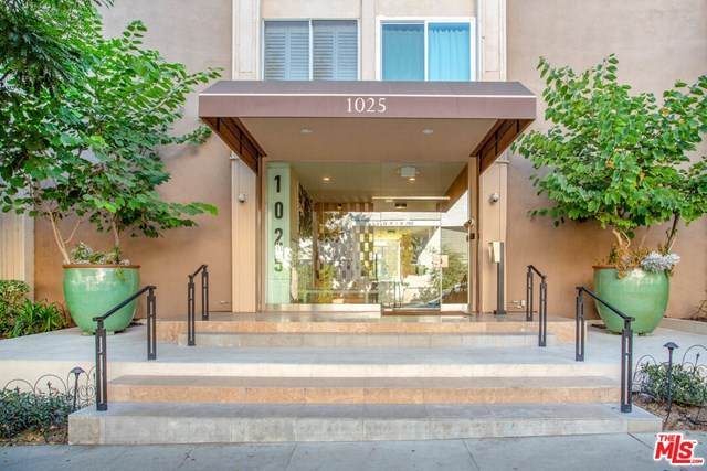 1025 Kings Road - Photo 1