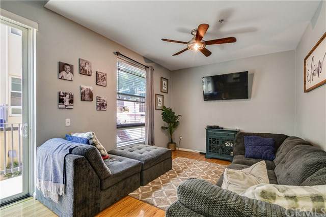 302 19th Street - Photo 1