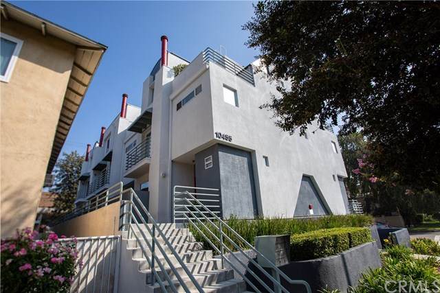 10455 Riverside Drive - Photo 1