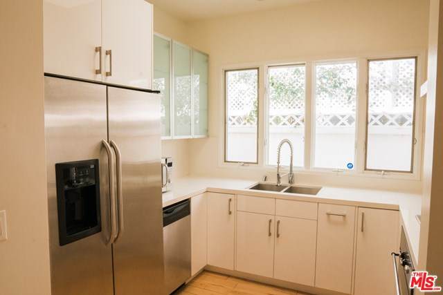 1215 Poinsettia Drive - Photo 1