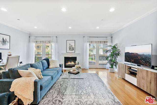 118 Clark Drive - Photo 1