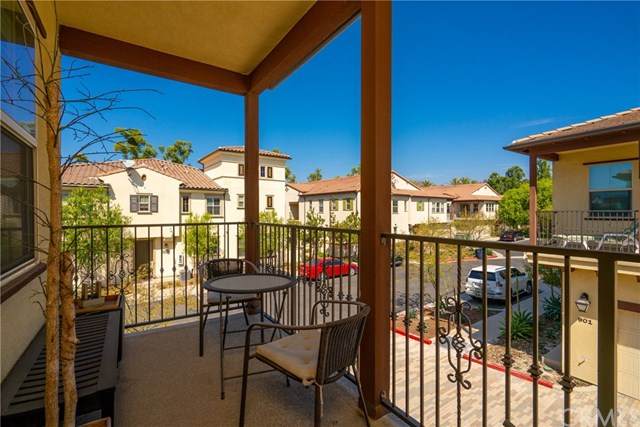 912 El Paseo - Photo 1