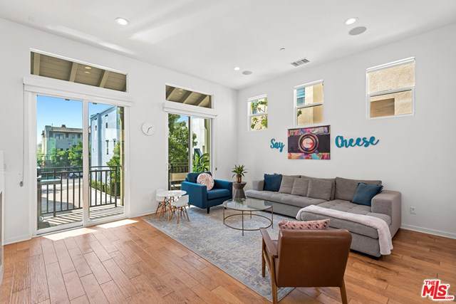 6582 Para Way - Photo 1