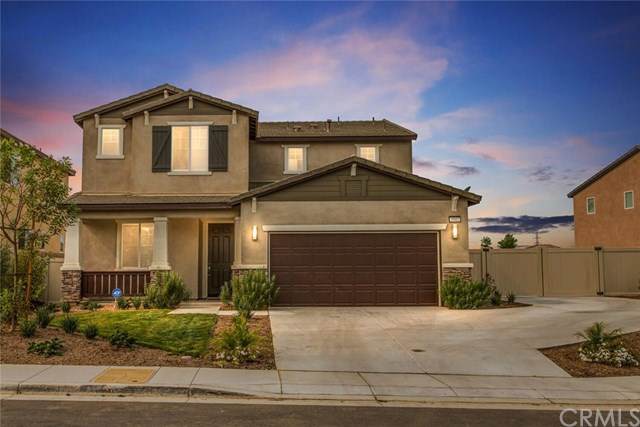 1047 Poinsettia Circle - Photo 1