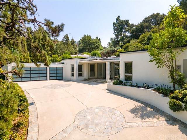 502 Evelyn Place - Photo 1