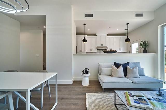 206 Moore Avenue - Photo 1