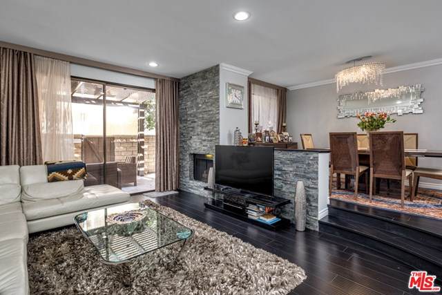 5243 Yarmouth Avenue - Photo 1