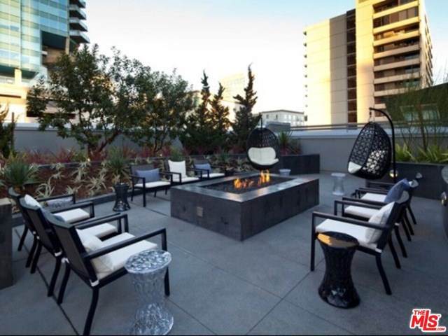 900 Figueroa Street - Photo 1