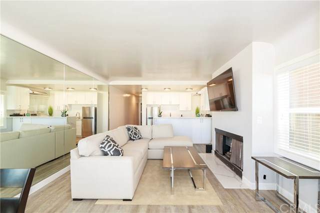 1836 The Strand - Photo 1