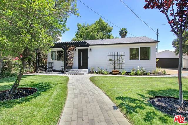 5424 Woodlake Avenue - Photo 1