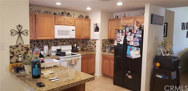 54070 Avenida Mendoza - Photo 1