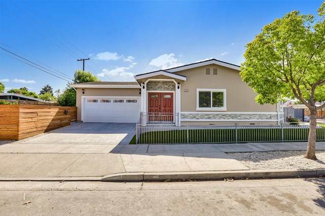 830 Tamarack Lane - Photo 1