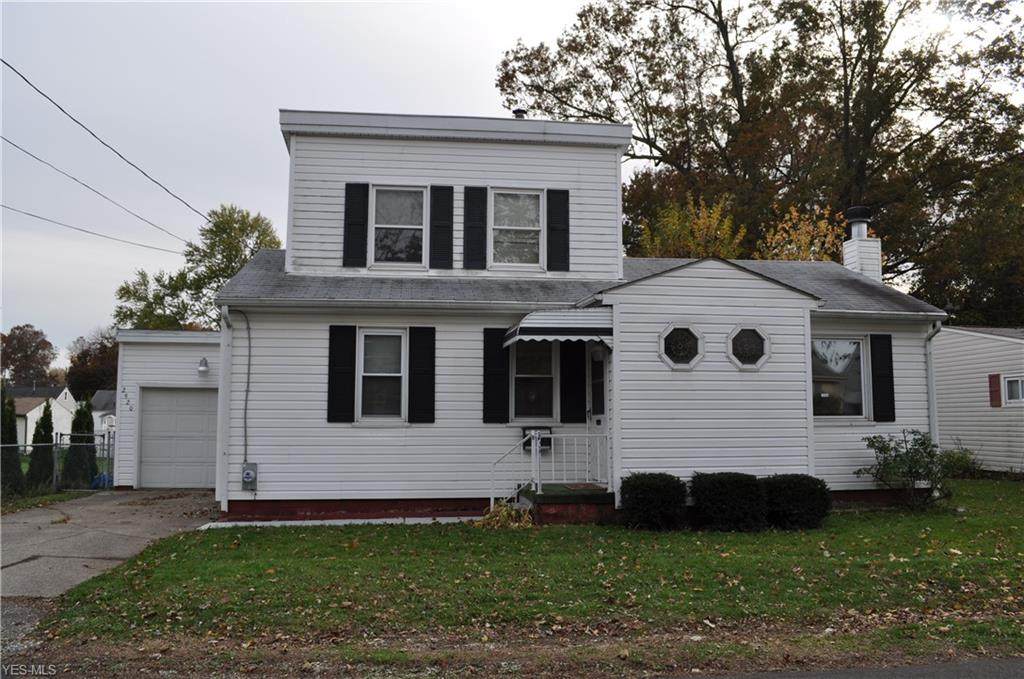 1325 Wellesley Avenue - Photo 1