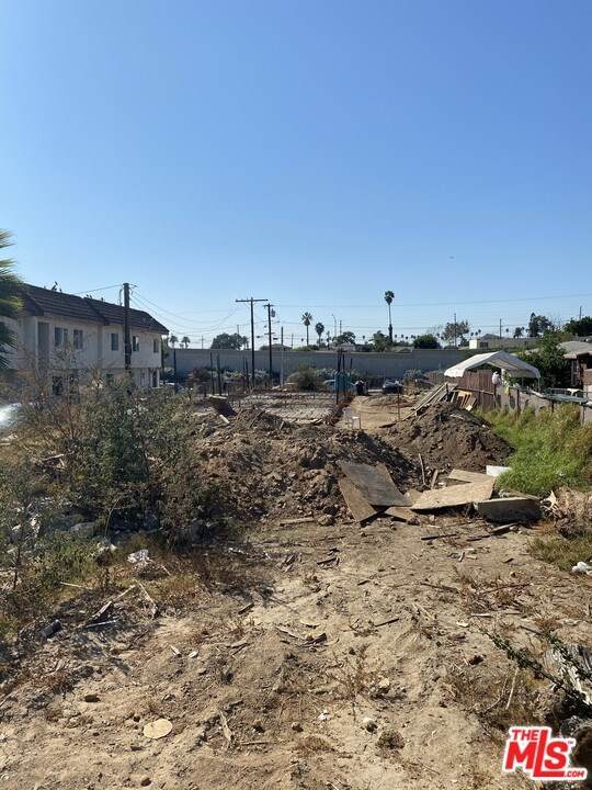 648 Burger Avenue - Photo 1