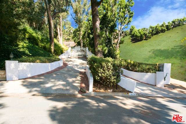 1242 Lago Vista Drive - Photo 1