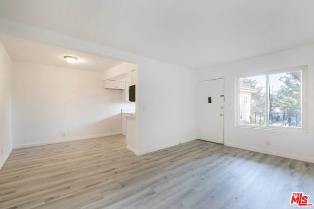 15 Colorado Boulevard - Photo 1
