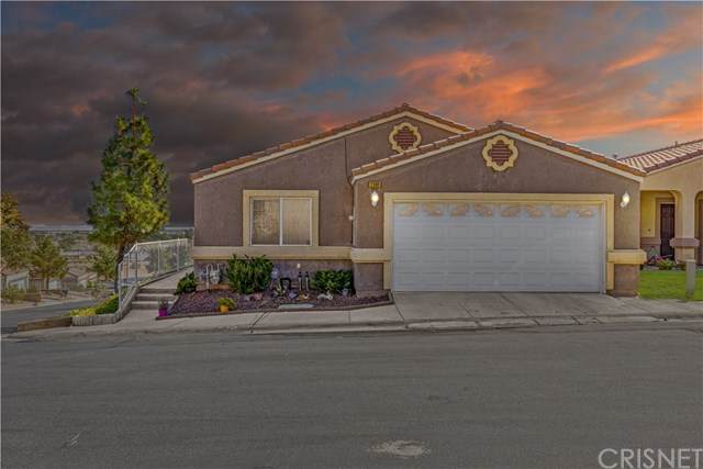 2300 Grandview - Photo 1