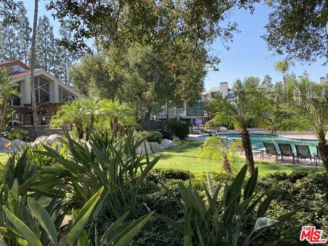 5500 Owensmouth Avenue - Photo 1