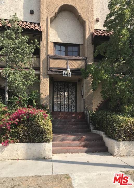 444 Gramercy Place - Photo 1
