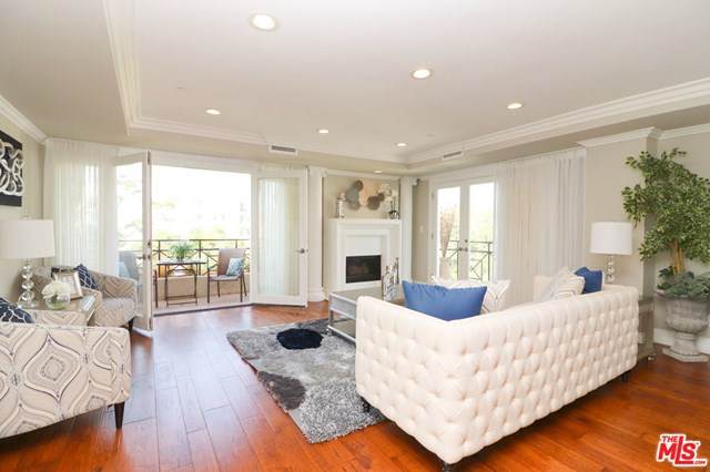 448 Oakhurst Drive - Photo 1