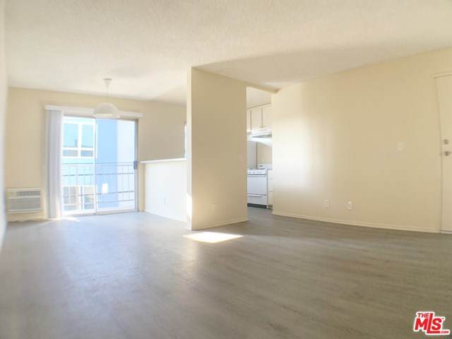 12602 Venice - Photo 1