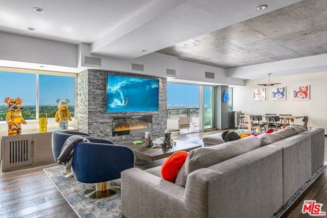 1155 La Cienega Boulevard - Photo 1