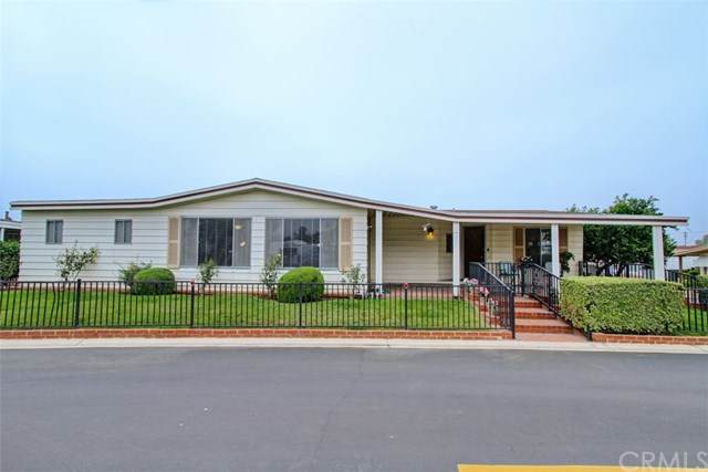 11730 Whittier Blvd - Photo 1