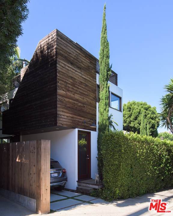 8861 Cynthia Street - Photo 1