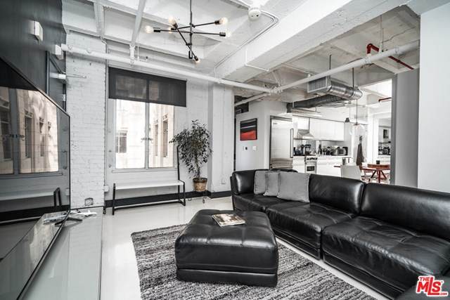 6253 Hollywood Boulevard - Photo 1