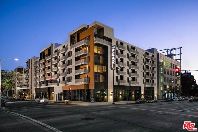687 Hobart Boulevard - Photo 1