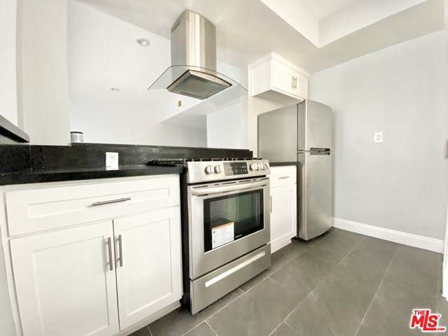 742 Harvard Boulevard - Photo 1