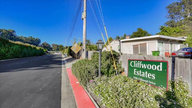 3277 Ashwood Way - Photo 1